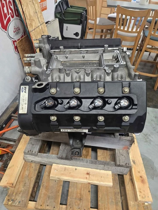 2009 Parts & Memorabilia Engines - Image 2 of 4