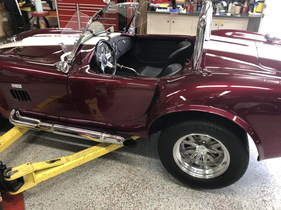 Shelby Cobra Replica - Image 27 of 31