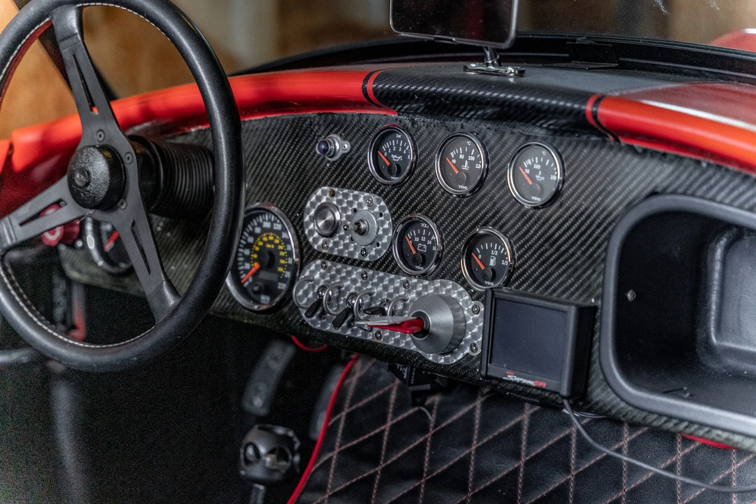 Shelby Cobra Replica - Image 25 of 31