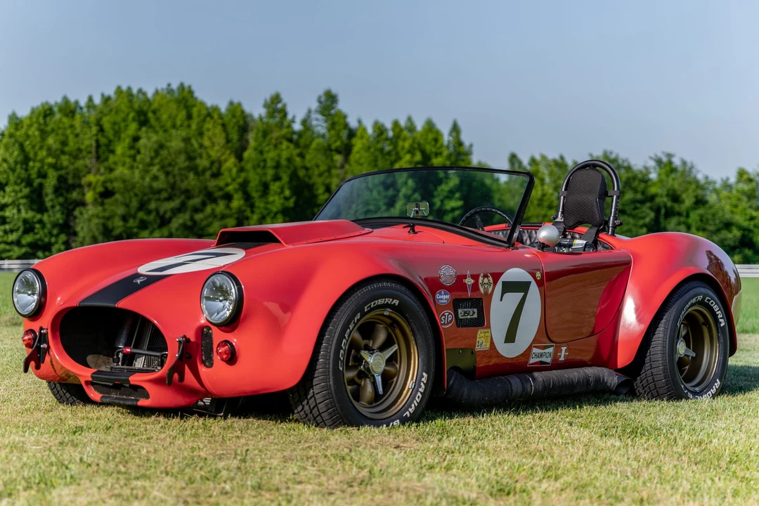 Shelby Cobra Replica - Image 2 of 31