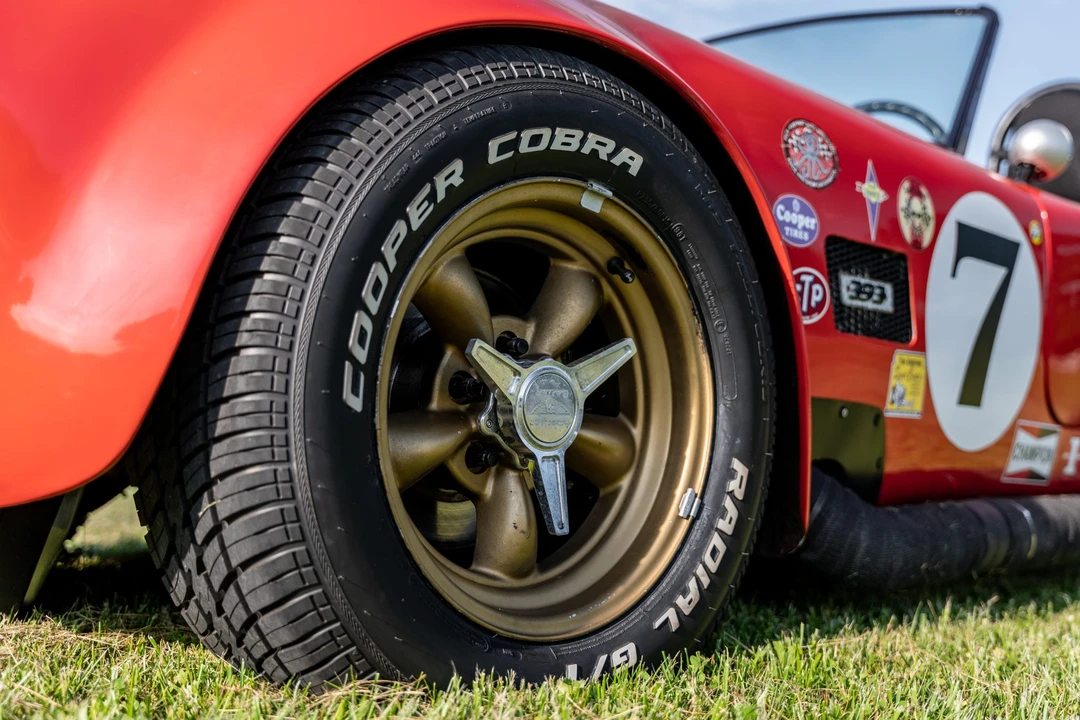 Shelby Cobra Replica - Image 15 of 31