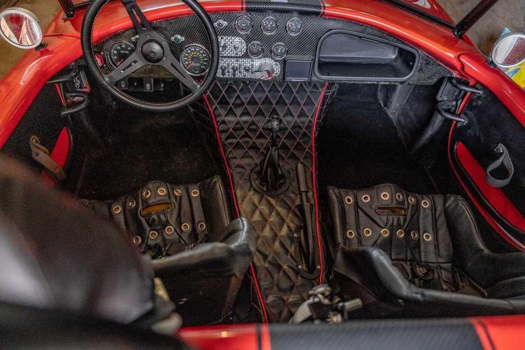 Shelby Cobra Replica - Image 23 of 31