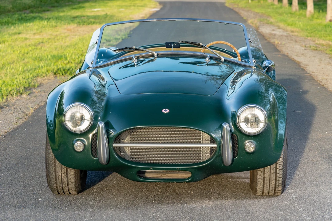Shelby Cobra Replica - Image 3 of 31