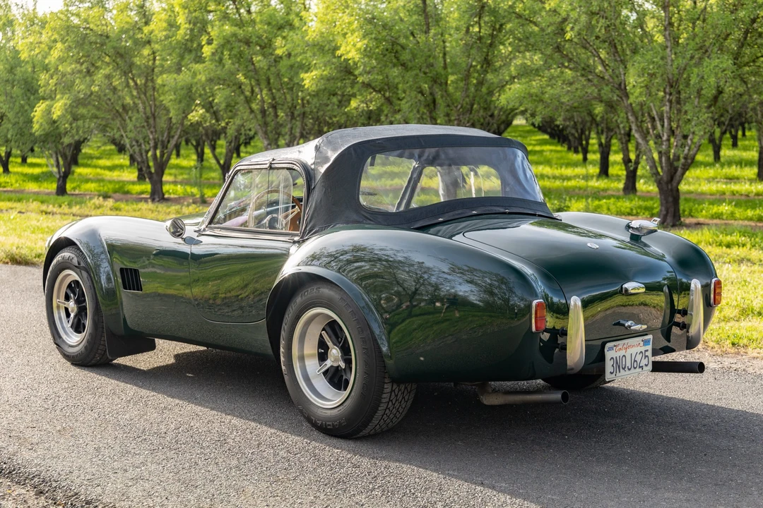 Shelby Cobra Replica - Image 14 of 31