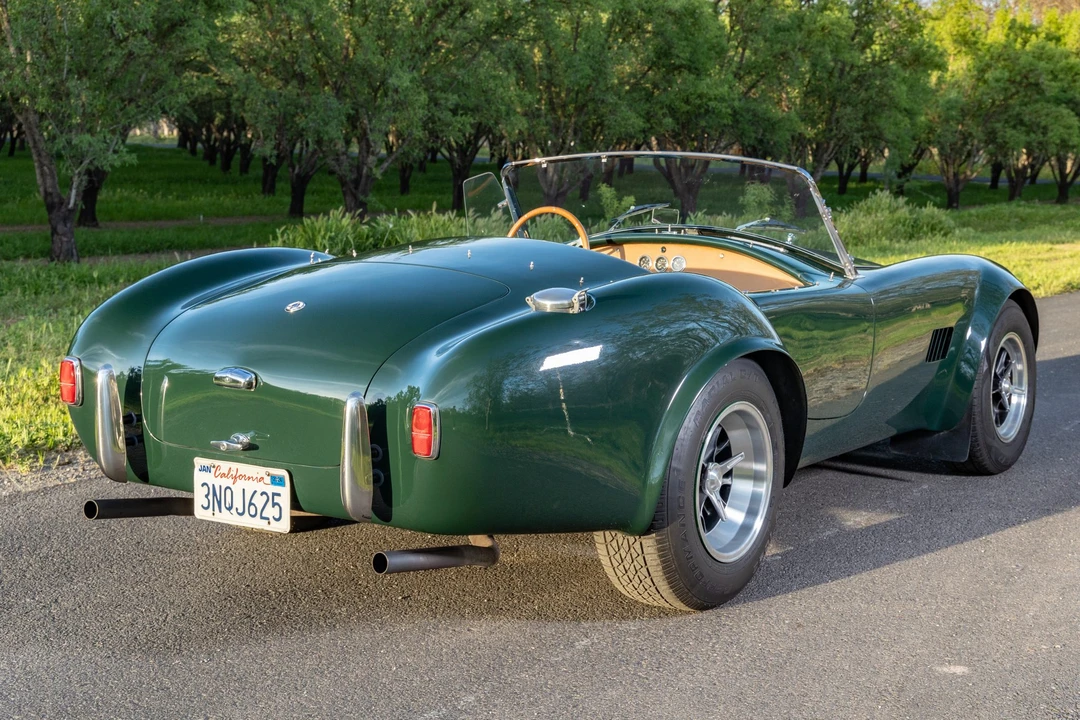 Shelby Cobra Replica - Image 6 of 31