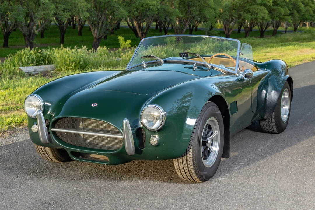 Shelby Cobra Replica - Image 2 of 31
