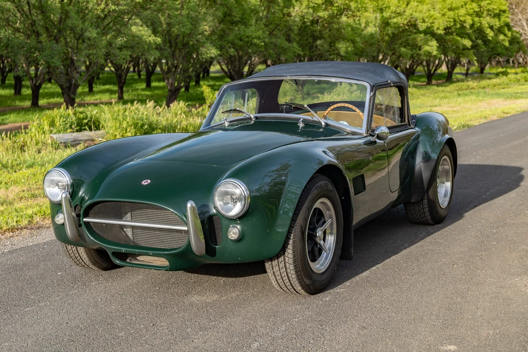 Shelby Cobra Replica - Image 11 of 31