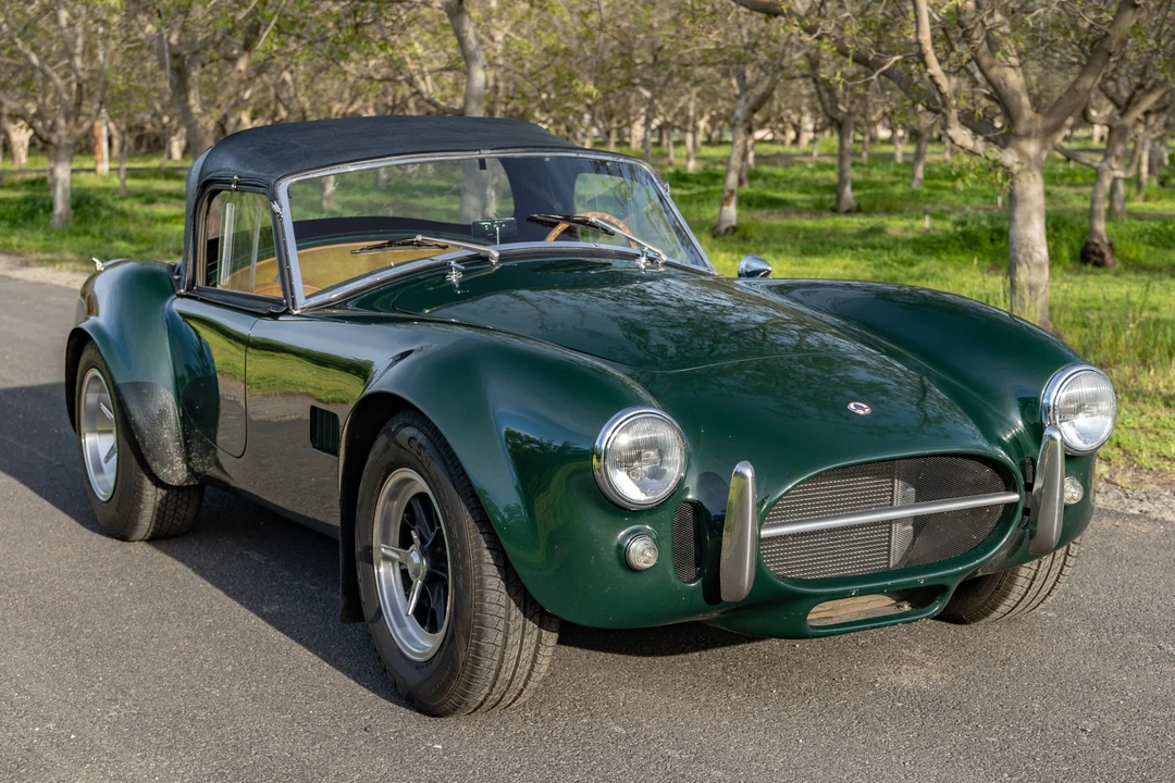 Shelby Cobra Replica - Image 13 of 31