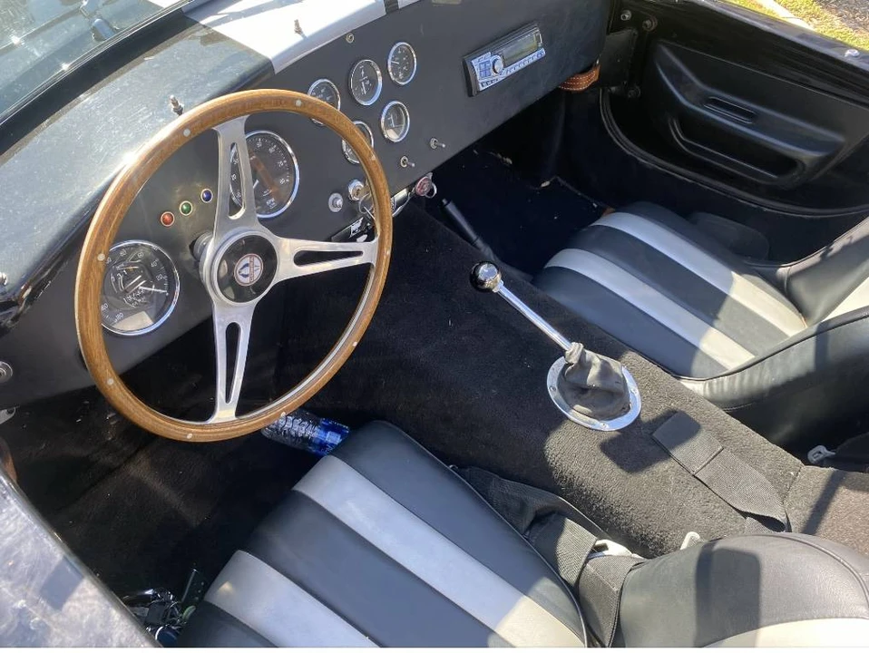 1965 Shelby Cobra 289 - Image 8 of 14