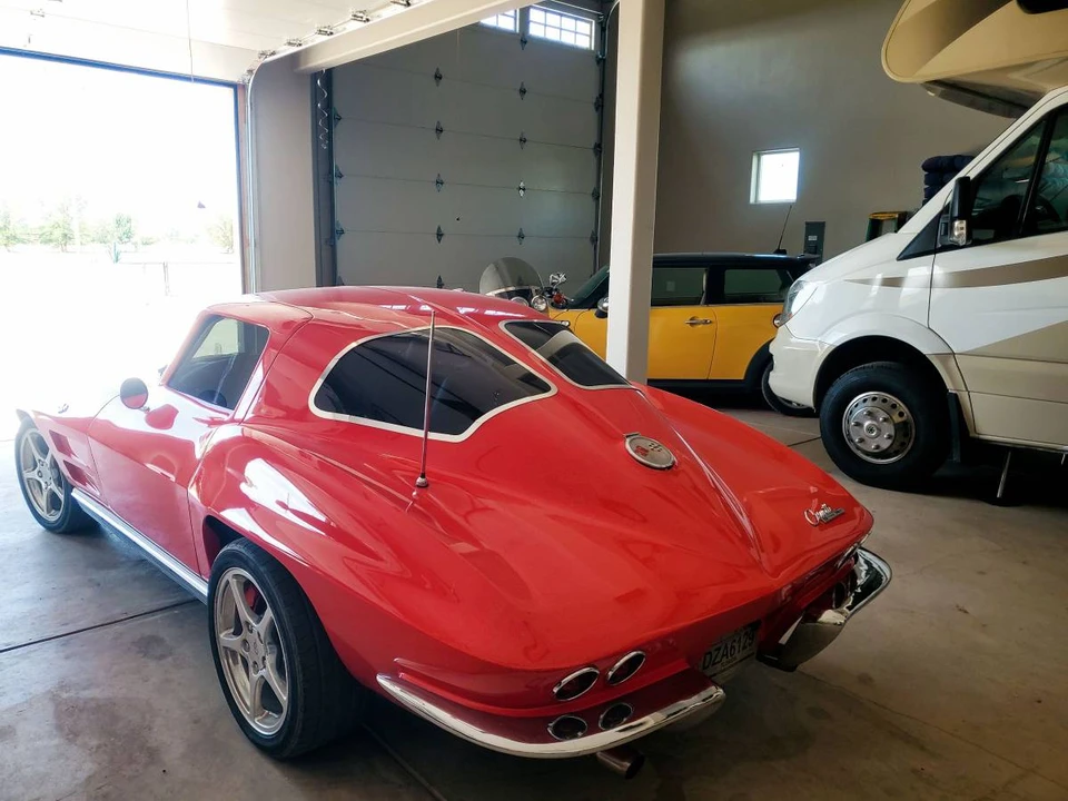 1963 Chevrolet Corvette C2 - Image 12 of 13