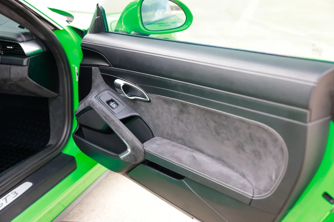 2018 Porsche 991 GT3 - Image 17 of 26