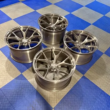 Tesla Model S Signature Forged SV-104 Wheels