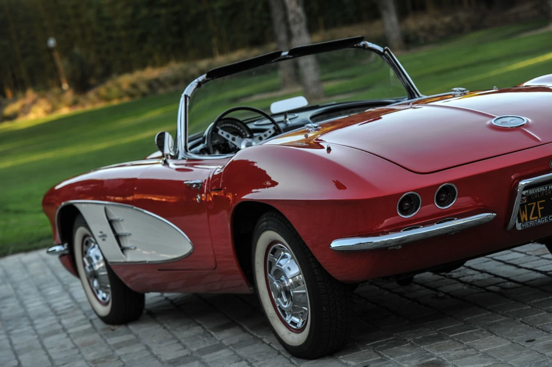 Chevrolet Corvette C1 - Image 17 of 31