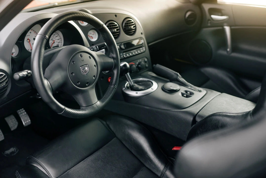 2006 Dodge Viper 3rd Gen - Image 14 of 15