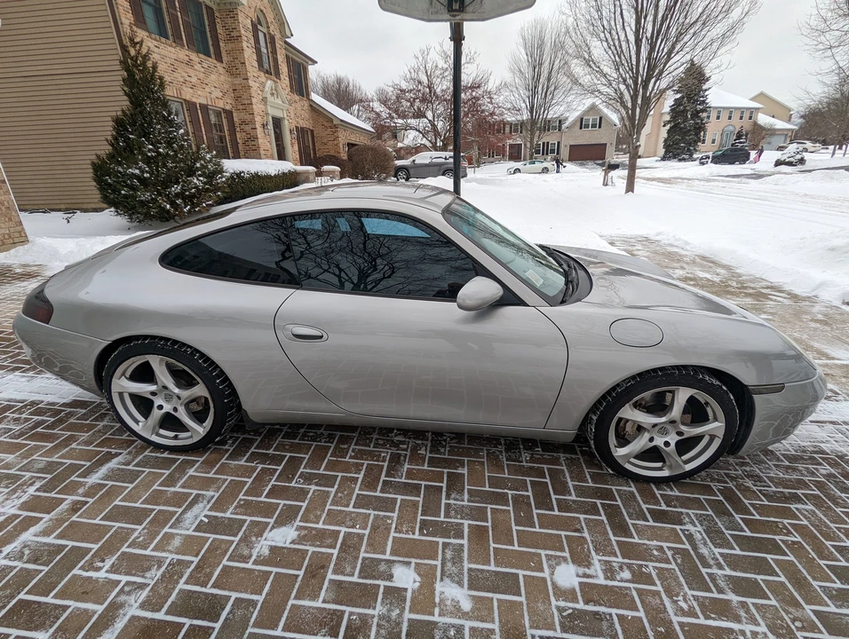2000 Porsche 996 Carrera 4 - Image 25 of 31