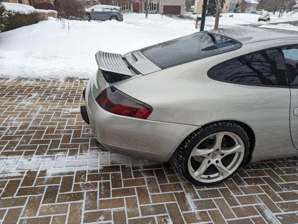 2000 Porsche 996 Carrera 4 - Image 26 of 31