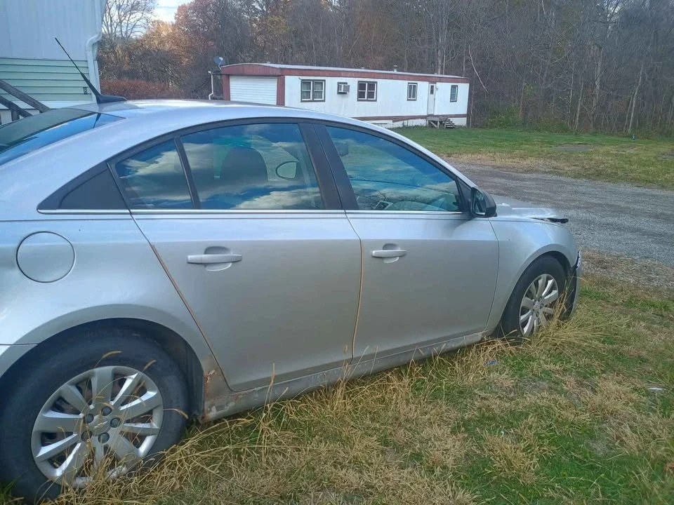 Chevrolet Cruze - Image 2 of 8