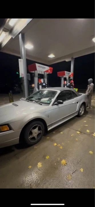 2001 Ford SN95 Mustang - Image 4 of 4