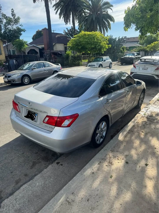 2008 Lexus ES 5th Gen - Image 2 of 4