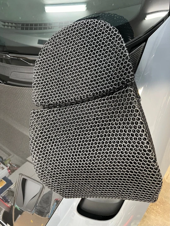 2015 Parts & Memorabilia Seats & Interior - Image 3 of 5