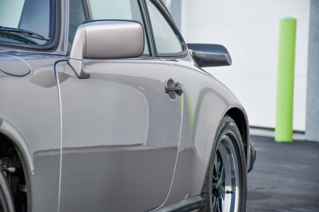 1985 Porsche 911 Carrera 3.2 - Image 28 of 31