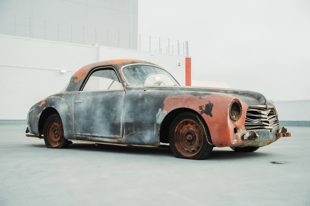 Simca - Image 2 of 31