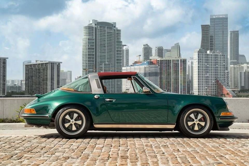 1994 Singer - Image 2 of 7