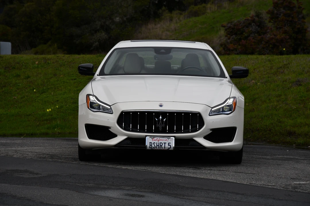 2019 Maserati Quattroporte 6th Gen - Image 9 of 31