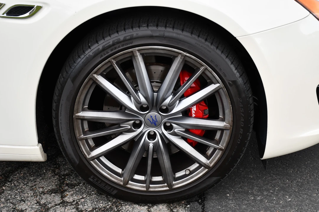 2019 Maserati Quattroporte 6th Gen - Image 29 of 31