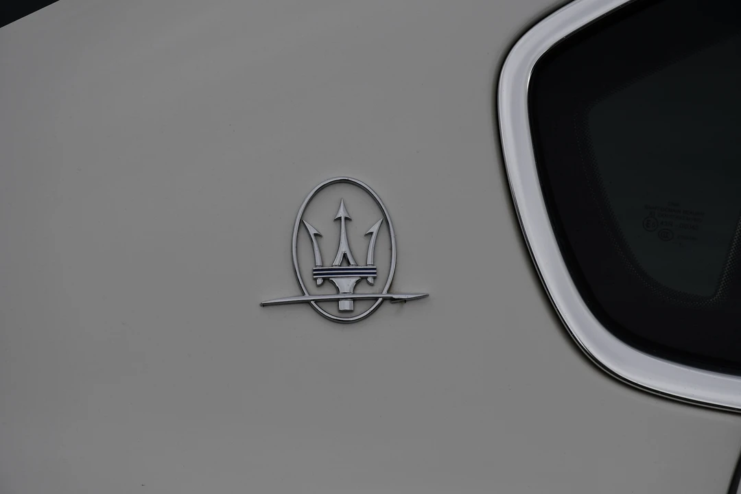 2019 Maserati Quattroporte 6th Gen - Image 26 of 31