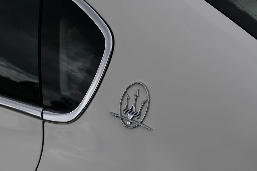 2019 Maserati Quattroporte 6th Gen - Image 19 of 31