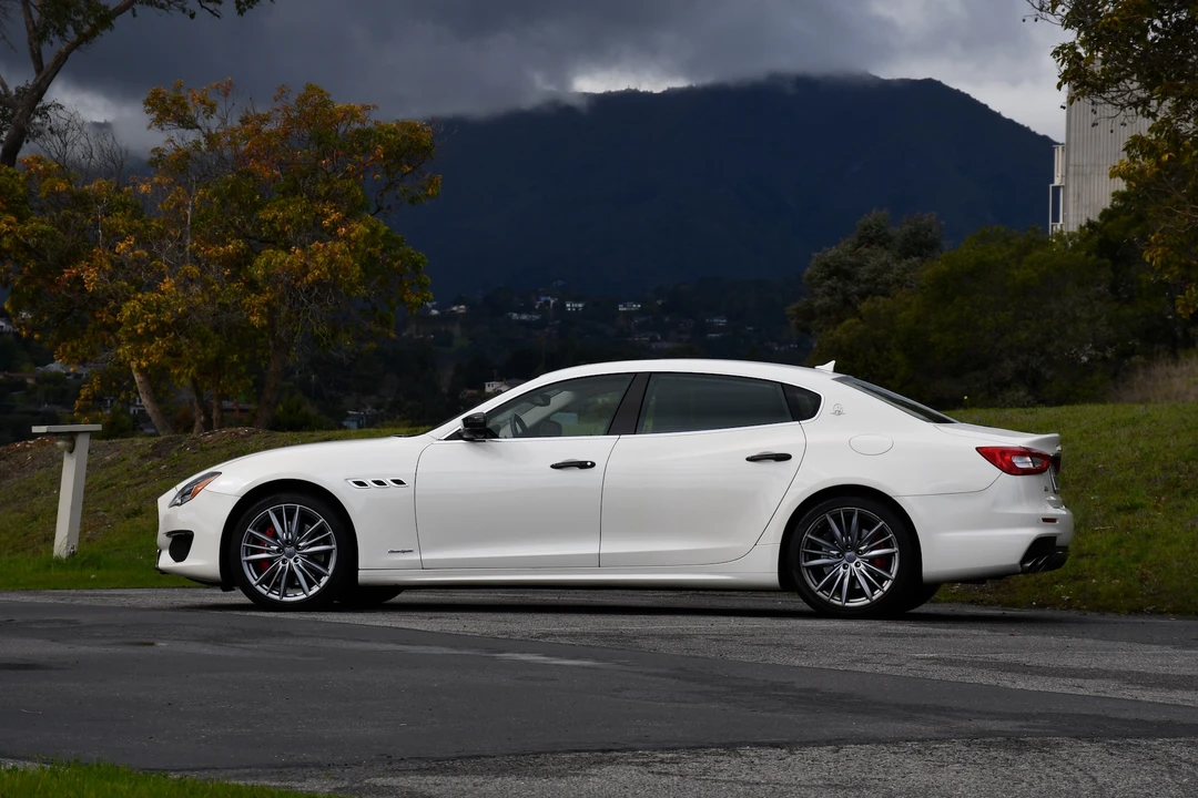 2019 Maserati Quattroporte 6th Gen - Image 5 of 31