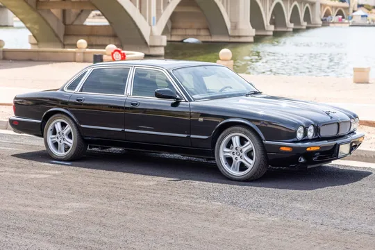 1998 Jaguar XJR