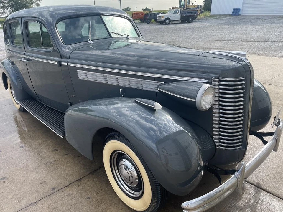 1938 Buick Century - Image 9 of 31