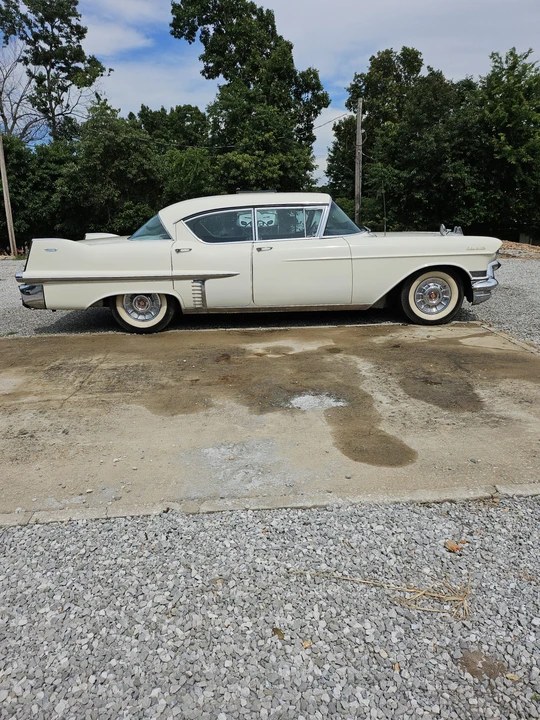 1957 Cadillac Series 62 4th Gen - Image 9 of 31