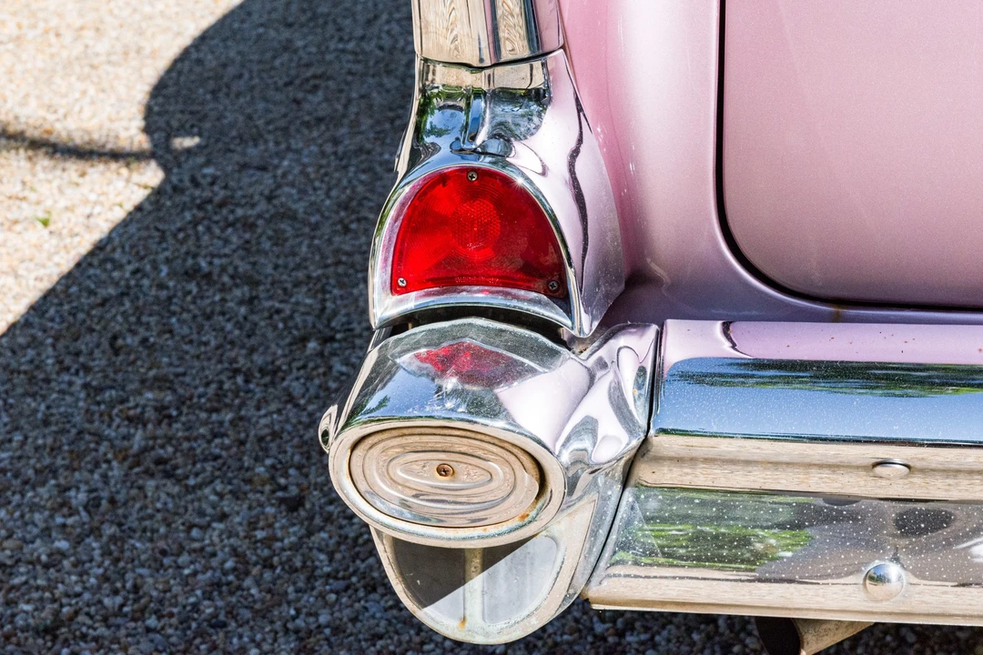 1957 Chevrolet Tri-Five Bel Air Sedan & Wagon - Image 21 of 31
