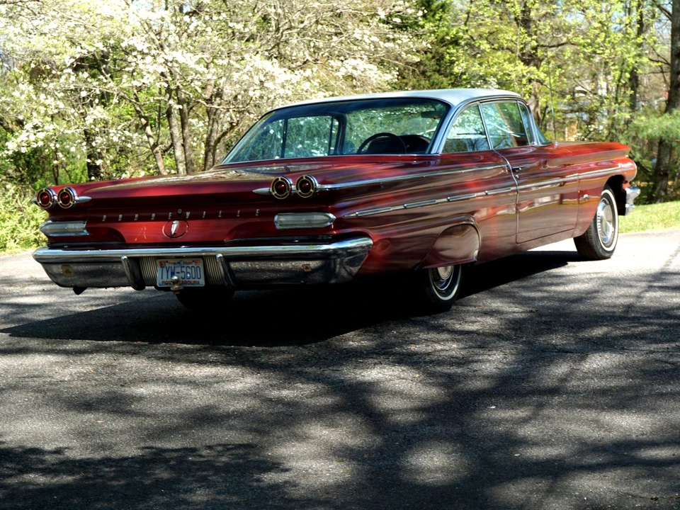 1960 Pontiac Bonneville 1st Gen - Image 16 of 31