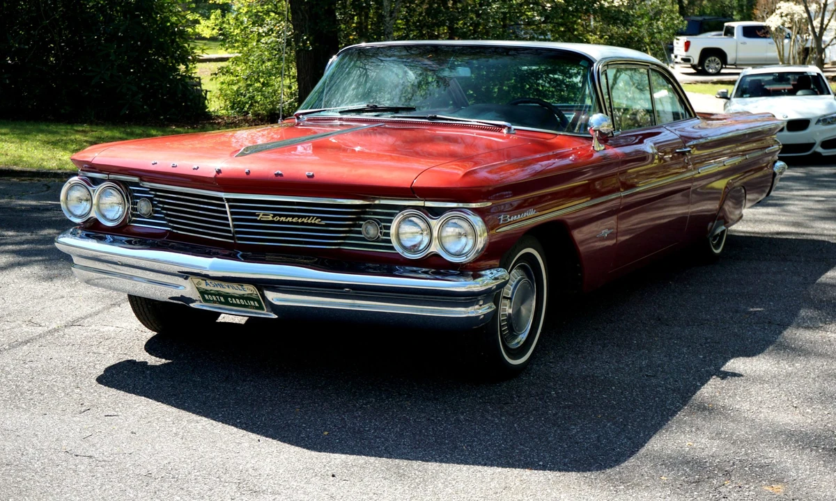 1960 Pontiac Bonneville 1st Gen - Image 3 of 31