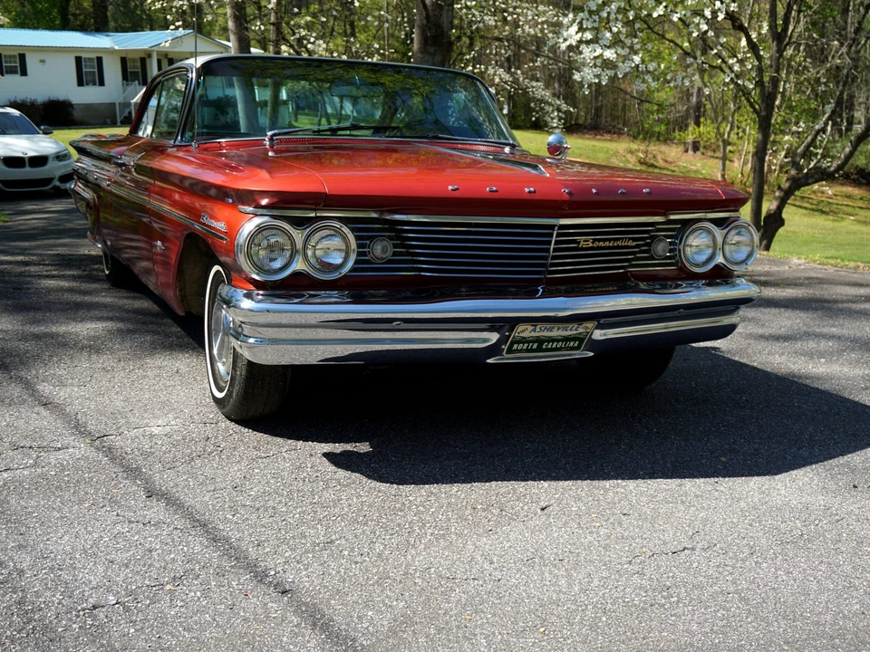 1960 Pontiac Bonneville 1st Gen - Image 9 of 31
