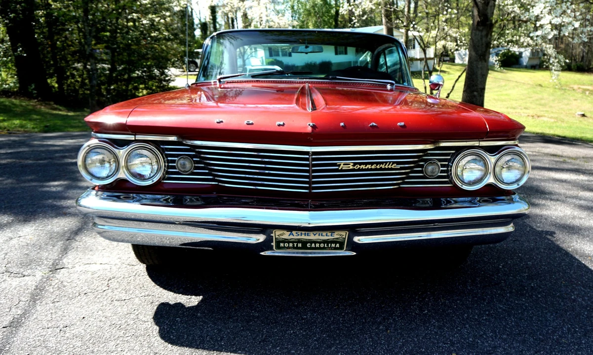 1960 Pontiac Bonneville 1st Gen - Image 7 of 31
