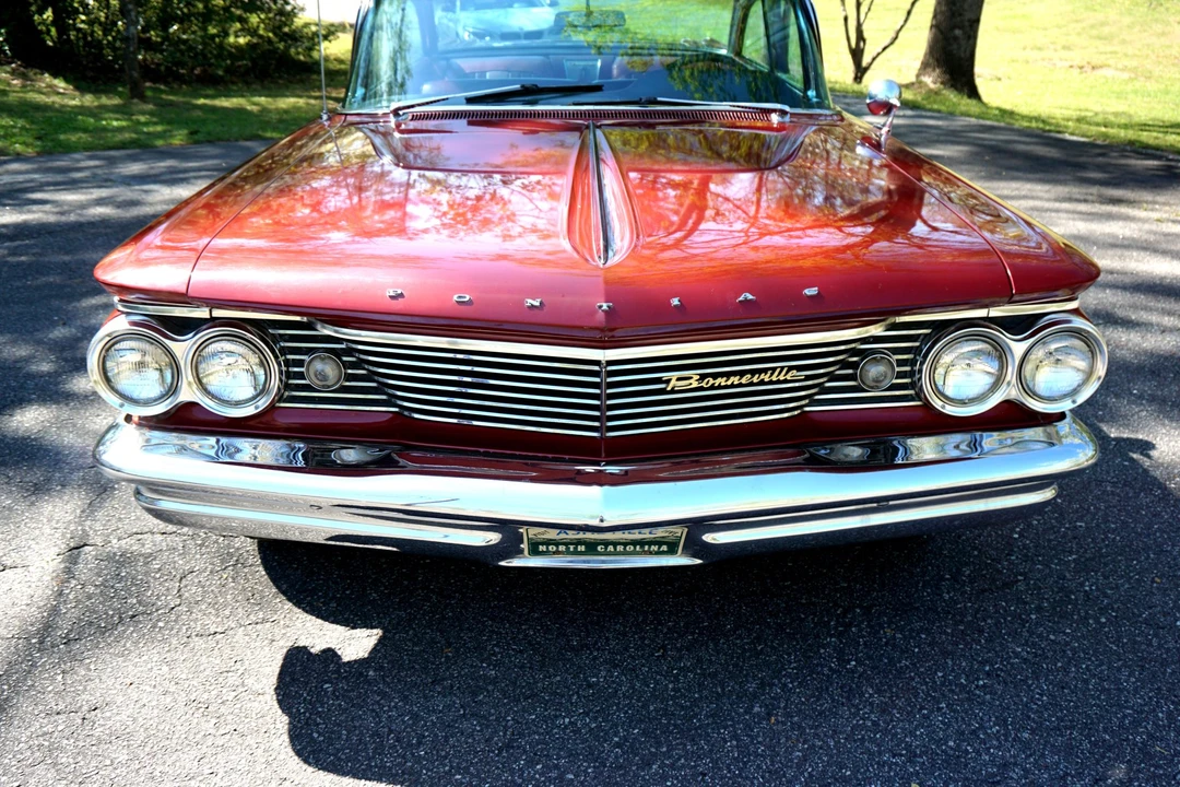 1960 Pontiac Bonneville 1st Gen - Image 24 of 31