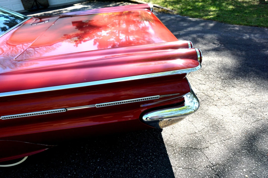 1960 Pontiac Bonneville 1st Gen - Image 23 of 31