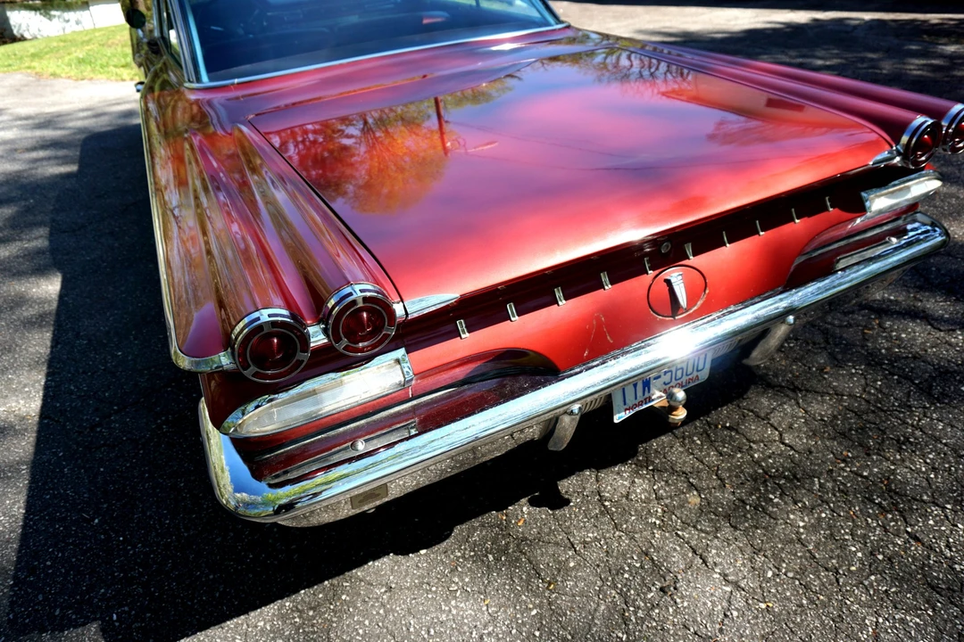1960 Pontiac Bonneville 1st Gen - Image 22 of 31