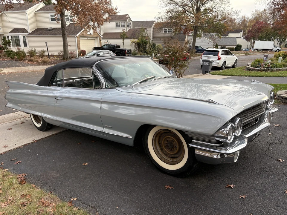 1961 Cadillac Series 62 6th Gen - Image 30 of 31