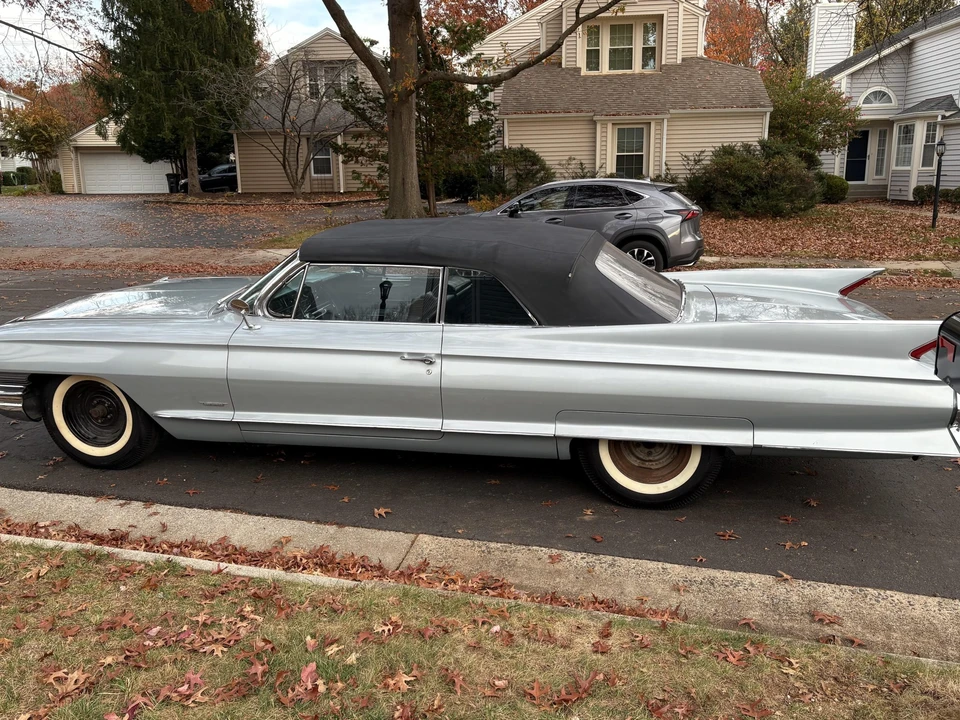 1961 Cadillac Series 62 6th Gen - Image 14 of 31