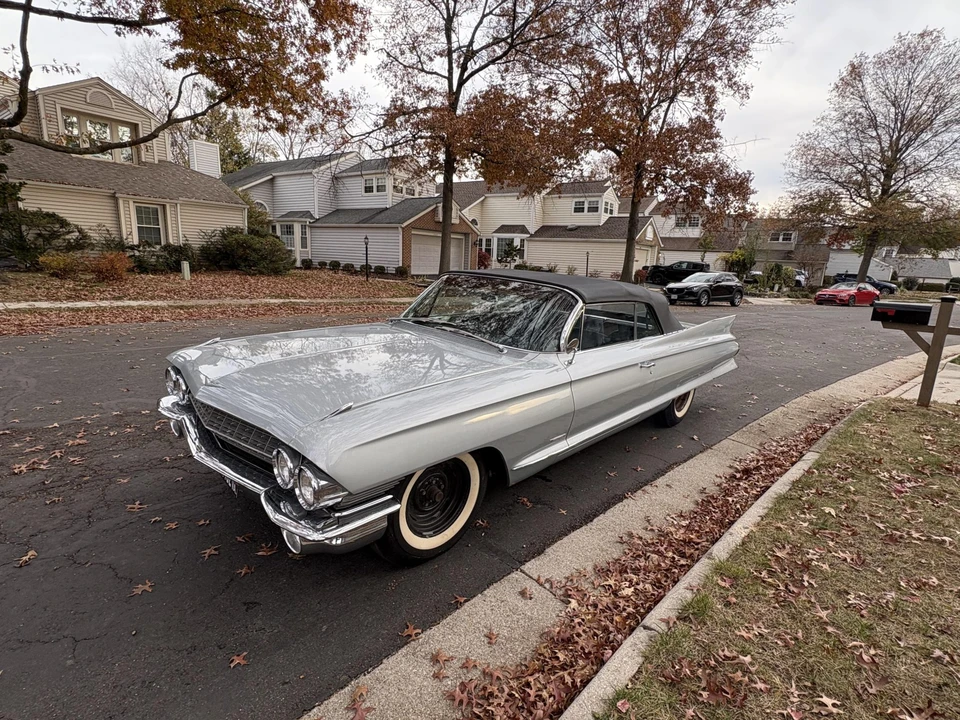 1961 Cadillac Series 62 6th Gen - Image 3 of 31