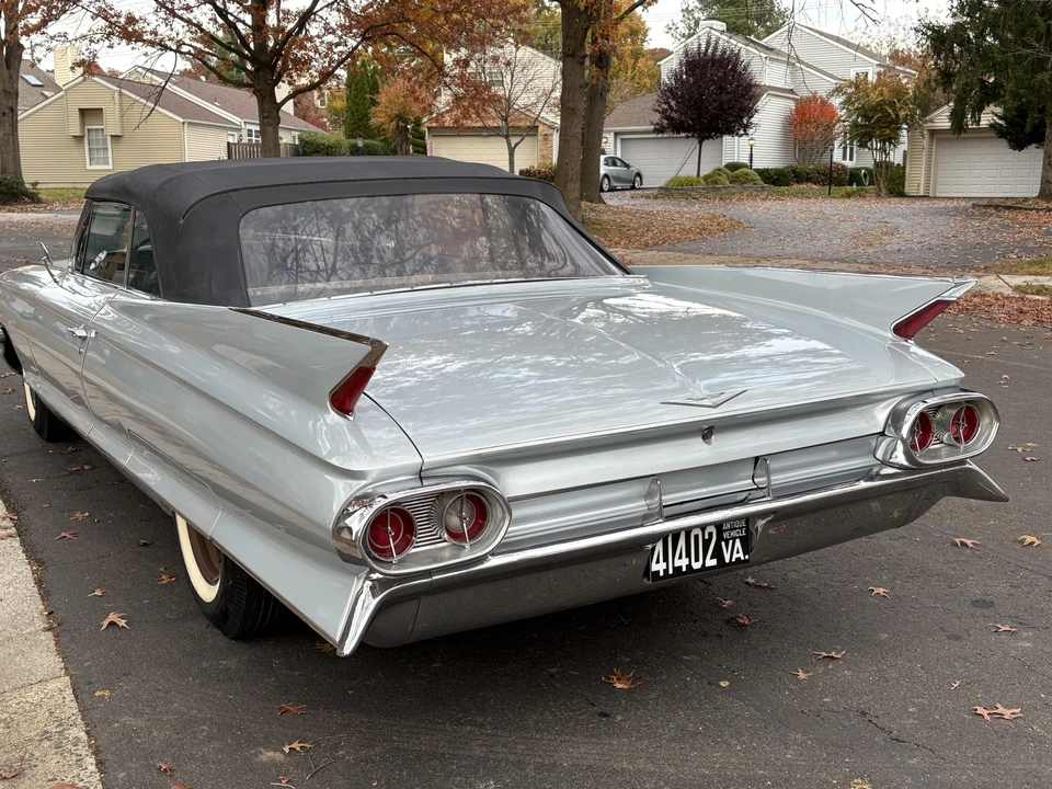 1961 Cadillac Series 62 6th Gen - Image 16 of 31