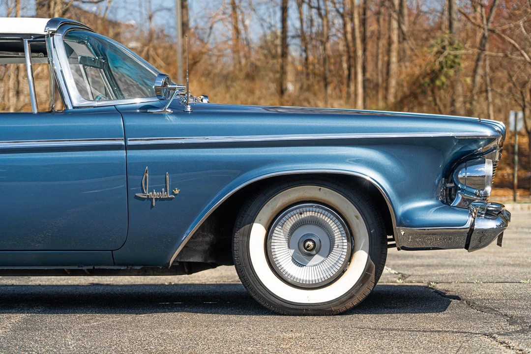 1961 Chrysler Imperial 2nd Gen - Image 30 of 31