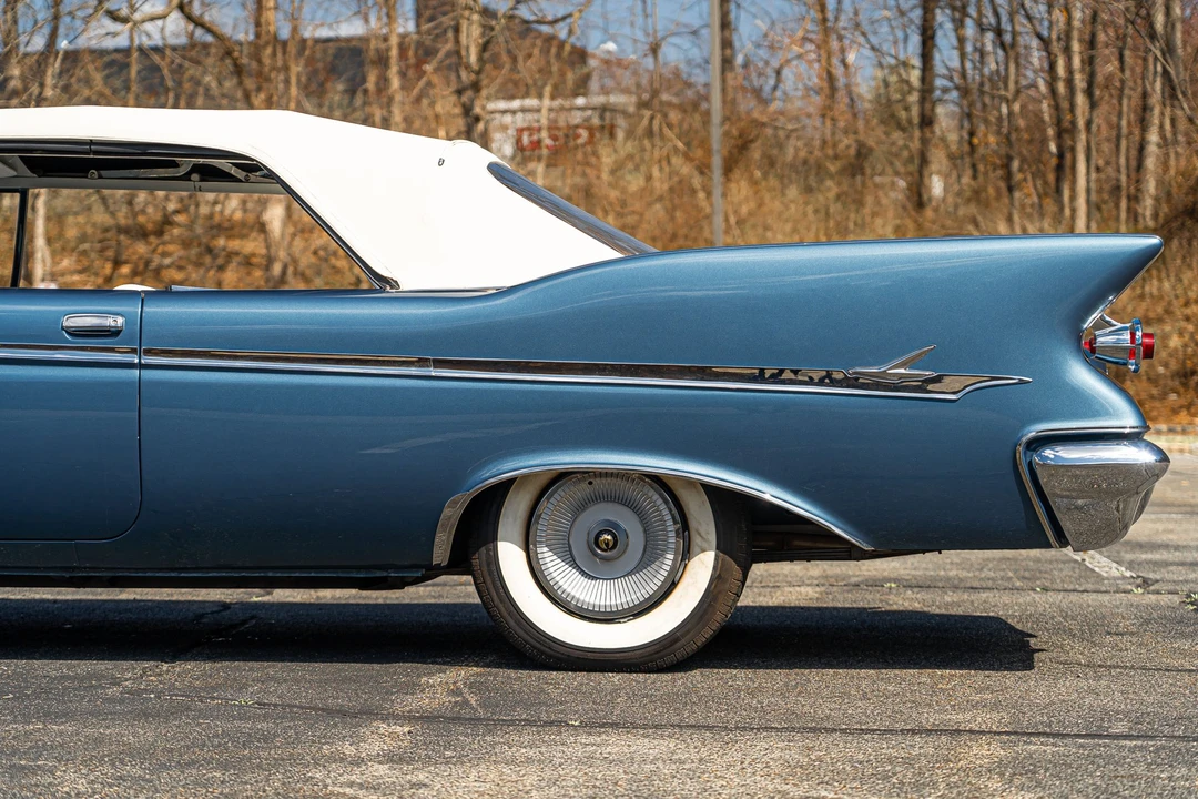 1961 Chrysler Imperial 2nd Gen - Image 28 of 31