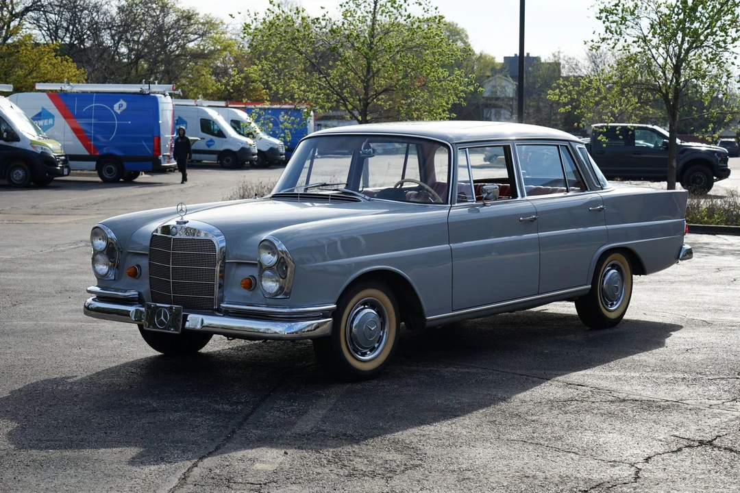 1964 Mercedes-Benz W111 Sedan - Image 6 of 31